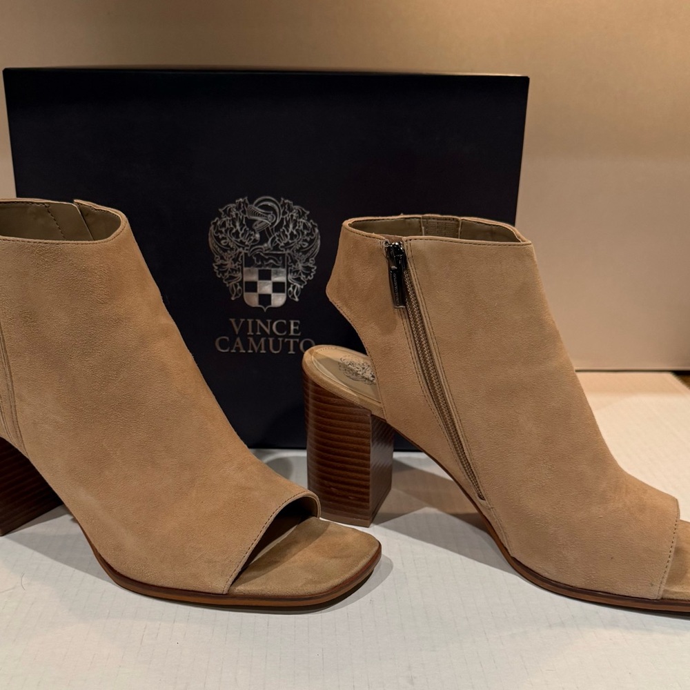 Vince Camuto Kenzi Tortilla Suede Sandals